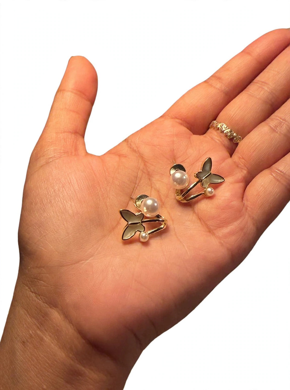 Petal Pearl Studs - Gold Leaf with Pearl | M&M by Sana Ashraf