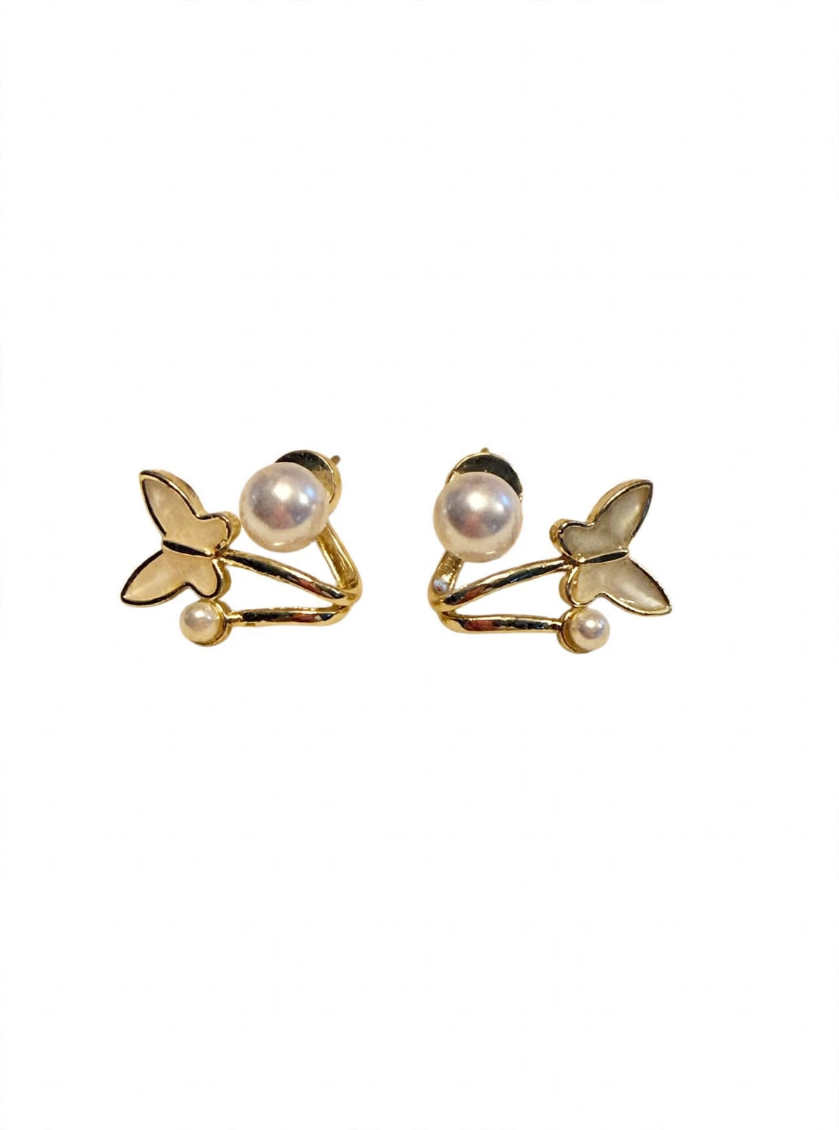 Petal Pearl Studs - Gold Leaf with Pearl | M&M by Sana Ashraf